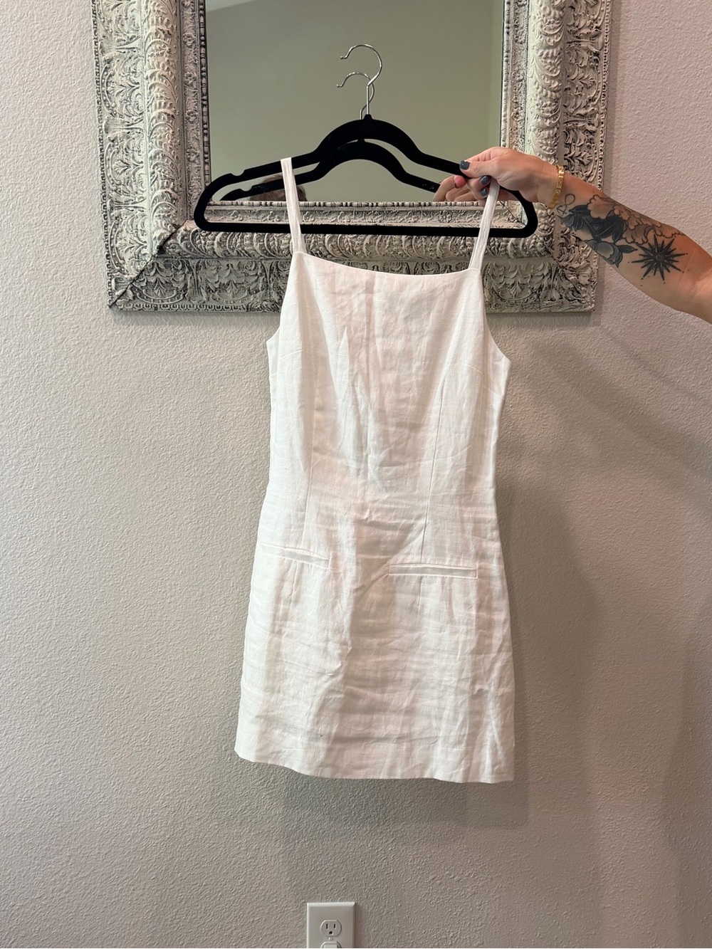 Reformation white linen Mini Dress (2)